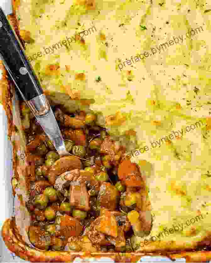 A Hearty And Comforting Vegan Shepherd's Pie With A Creamy Mashed Potato Topping The Beginners Guide To Becoming A Vegetarian