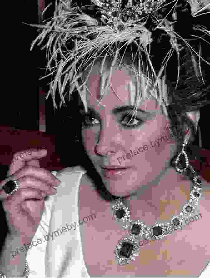 Elizabeth Taylor In A Stunning Diamond And Emerald Necklace From Her Personal Collection Luxury After The Terror Elizabeth Taylor